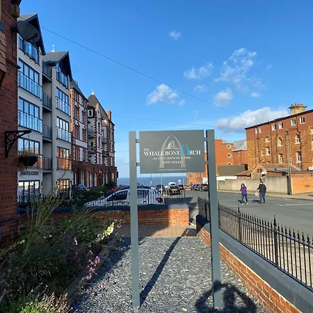 The Whalebone Arch Pensjonat 3*