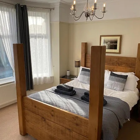 ゲストハウス The Whalebone Arch