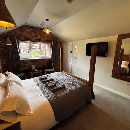 Guest house The Whalebone Arch 4*
