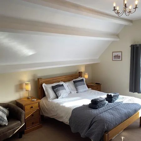 Guest house The Whalebone Arch