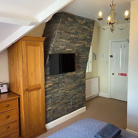 The Whalebone Arch 4* Whitby