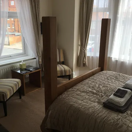 The Whalebone Arch Guest house 3*