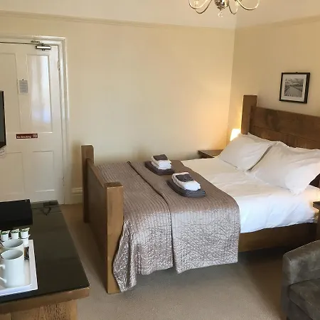 The Whalebone Arch Guest house 3*