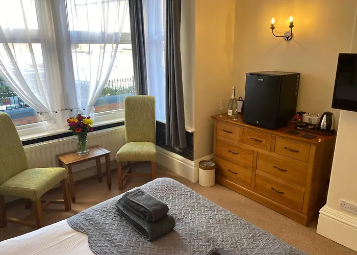 The Whalebone Arch Guest house Whitby