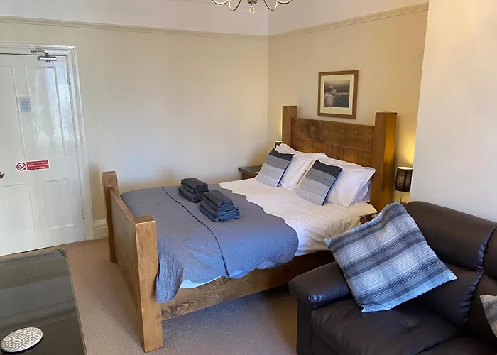 The Whalebone Arch Guest house Whitby