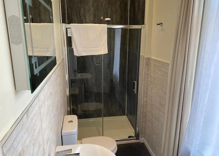 The Whalebone Arch 3*