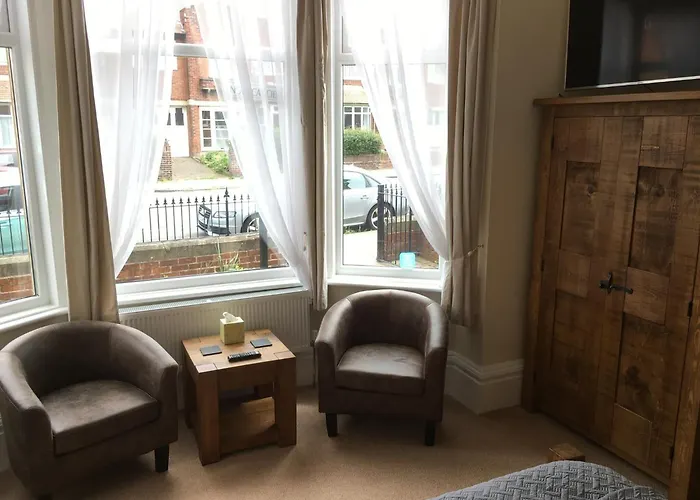 The Whalebone Arch 3*